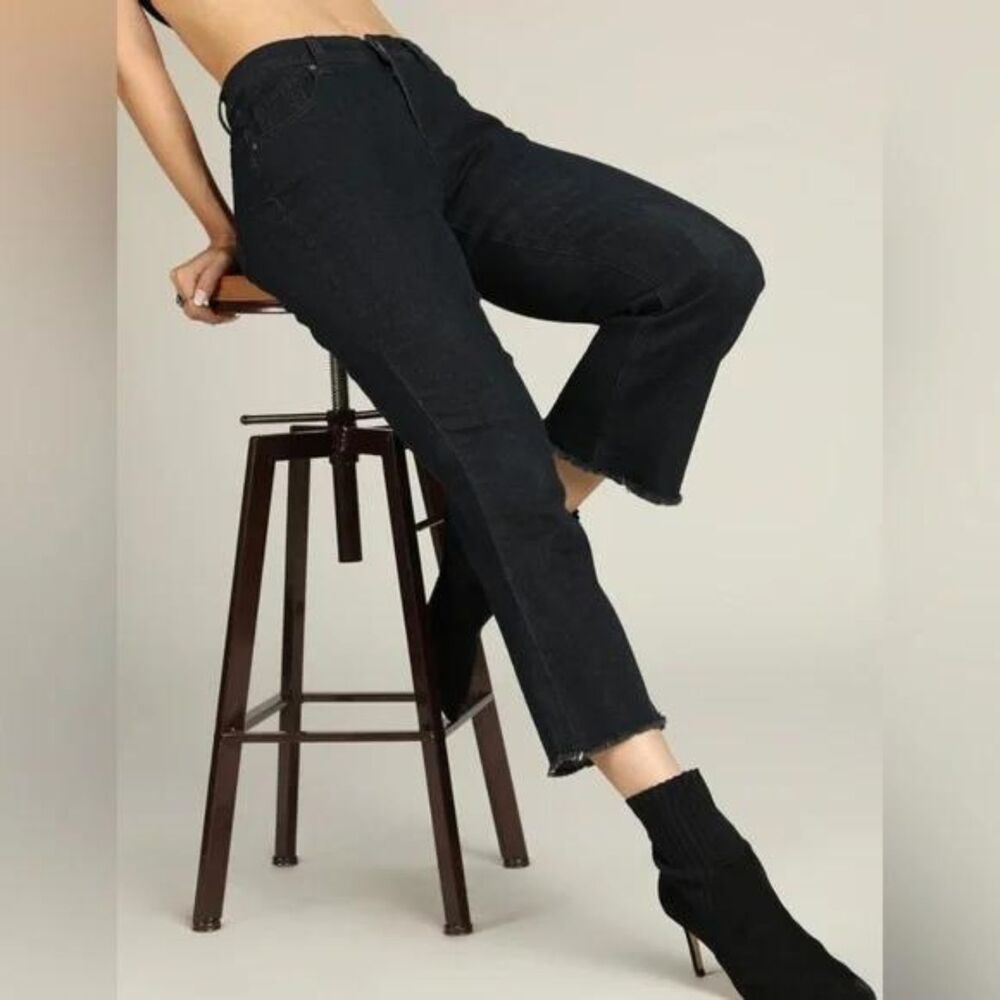 Suzanne Betro Medford Embroidered Crop Flare Raw Hem Dark Blue Jeans Size 10